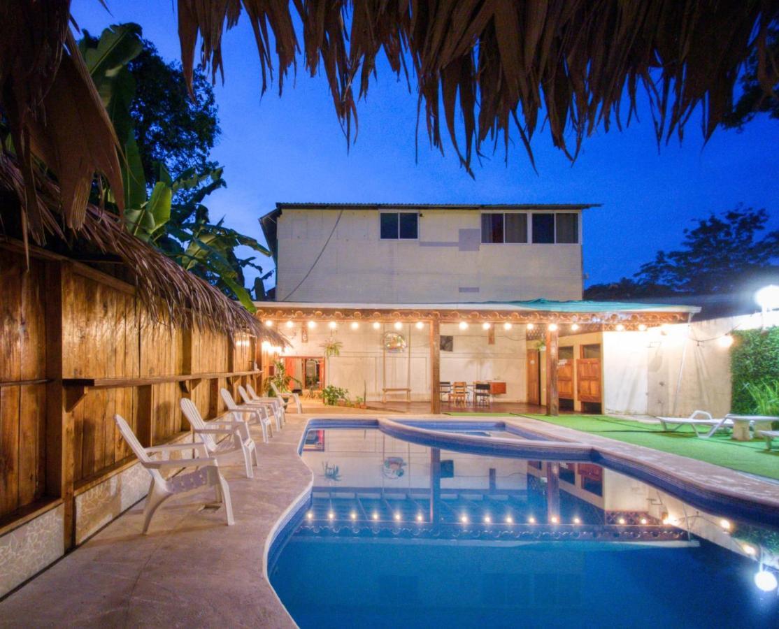 Hotel Liah'S Tortuguero Luaran gambar