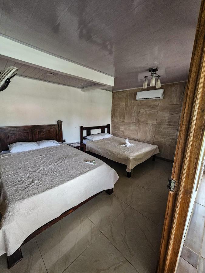 Hotel Liah'S Tortuguero Luaran gambar