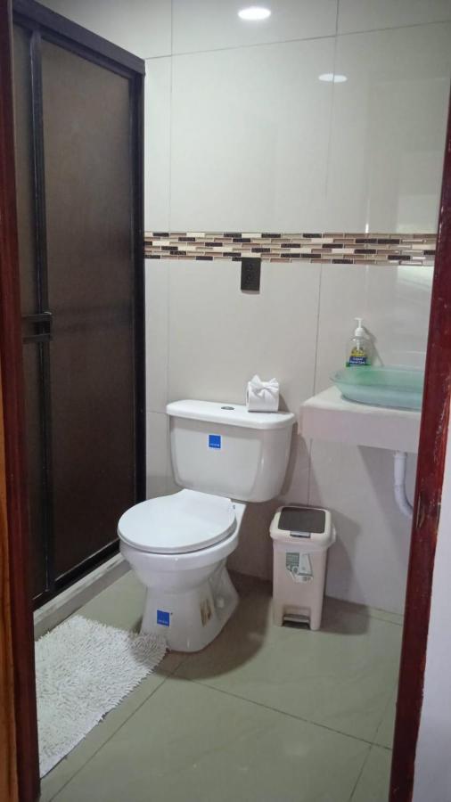 Hotel Liah'S Tortuguero Luaran gambar